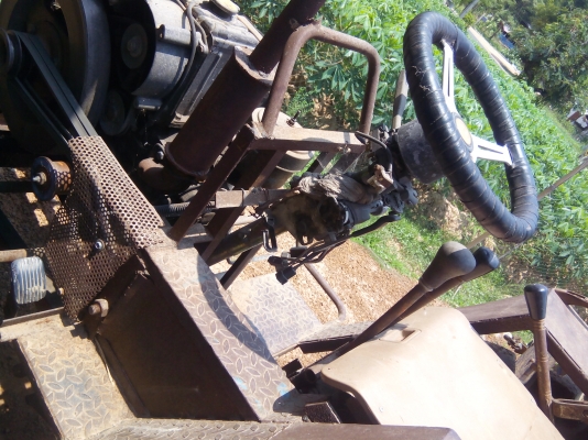 รถไถนั่งขับไทยกระดิษฐิ์ พร้อมเครื่องตามรูป