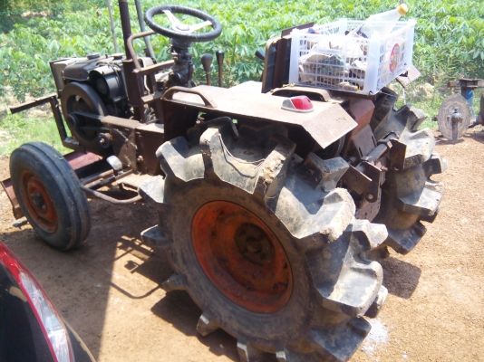 รถไถนั่งขับไทยกระดิษฐิ์ พร้อมเครื่องตามรูป