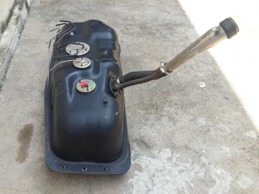 ถังน้ำมันไทเกอร์-D4D อุปกรณ์ครบๆ