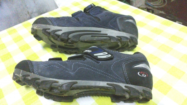 ขายรองเท้าเสือภูเขา Specialized Y.12 95เปอร์เซ็น ขายรองเท้าเสือภูเขา Specialized Y.12 95เปอร์เซ็น