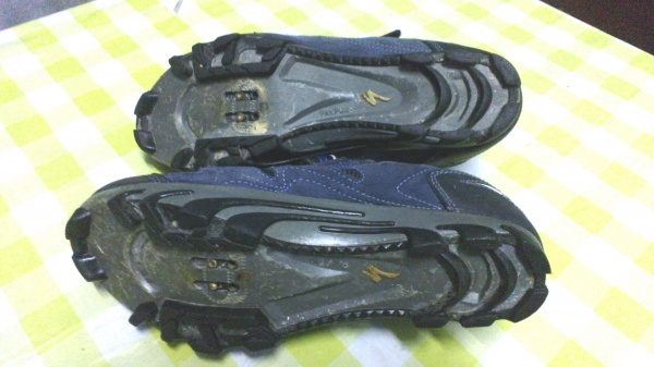 ขายรองเท้าเสือภูเขา Specialized Y.12 95เปอร์เซ็น ขายรองเท้าเสือภูเขา Specialized Y.12 95เปอร์เซ็น