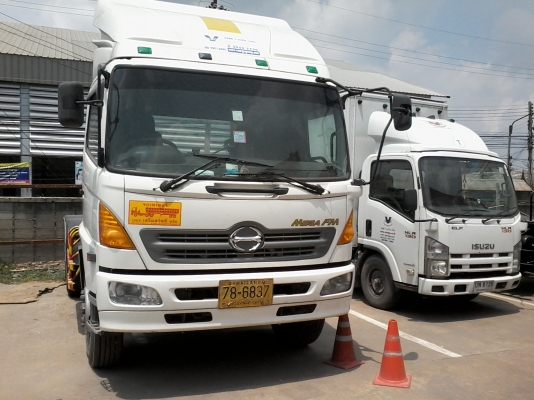 ขายด่วนครับ หัวลาก HINO MECA 260 ปี 48 รถน้ำมันครับ มี 2 คัน ครับ