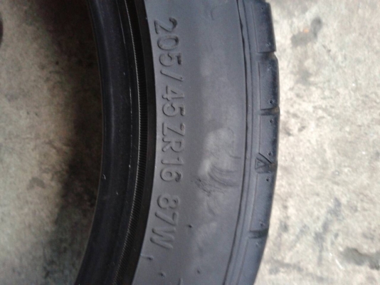 205/45R16  NITTO NT555 ชุด 4 เส้น  Tel.081-427-3941