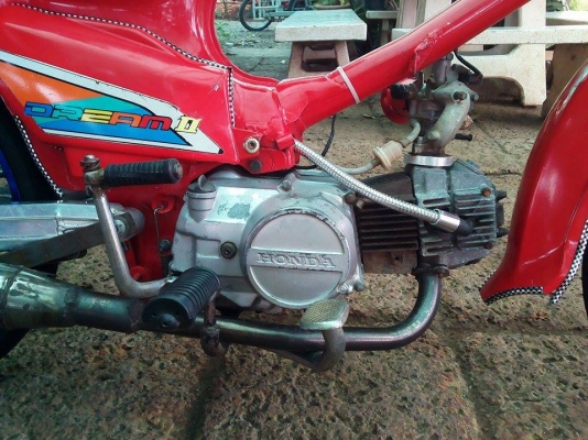 ขาย ดรีมคุรุ สภาพสวยๆรถพร้อมใช้งาน มีเล่มทะเบียน ค่าตัว 11500 บาท สนใจทักเเชทหรือโทรสอบถามเพิ่มเติม 089-8054390 โอ๋ อยู่จังหวัด ลพบุรี