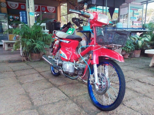 ขาย ดรีมคุรุ สภาพสวยๆรถพร้อมใช้งาน มีเล่มทะเบียน ค่าตัว 11500 บาท สนใจทักเเชทหรือโทรสอบถามเพิ่มเติม 089-8054390 โอ๋ อยู่จังหวัด ลพบุรี