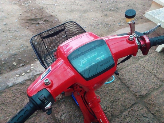 ขาย ดรีมคุรุ สภาพสวยๆรถพร้อมใช้งาน มีเล่มทะเบียน ค่าตัว 11500 บาท สนใจทักเเชทหรือโทรสอบถามเพิ่มเติม 089-8054390 โอ๋ อยู่จังหวัด ลพบุรี