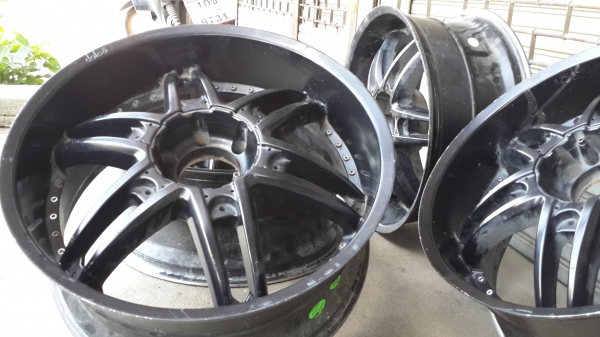 Dolce ขอบ 22 6 รู ครบชุด 4วง Dolce ขอบ 22 6 รู ครบชุด 4วง