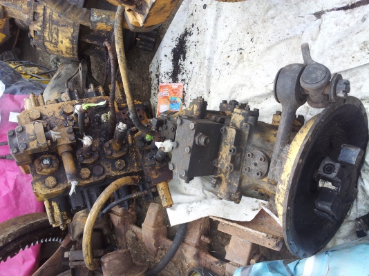 ขายอะไหล่  CAT  E200B