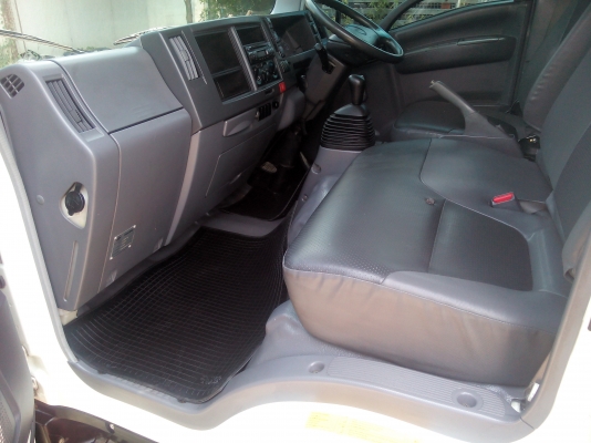 4 ล้อบรรทุก (รถโดยสาร)  *Euro.3*  ISUZU  NLR  130 แรงม้า+คอมมอนเรว *ยาว 3.20 ม.* รถสวยจริง+พร้อมใช้งาน * รถห้างแท้ * มีเล่มพร้อม *