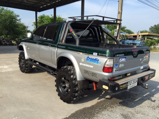 ขาย MITSUBISHI GRANDIS 4WD ปี2001 ขาย MITSUBISHI GRANDIS 4WD ปี2001