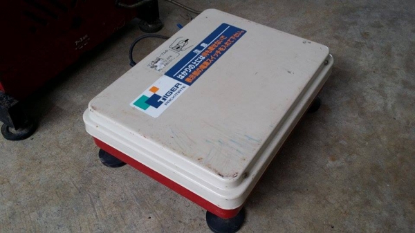 เครื่องชั่งพร้อมคัดแยกเมล็ด YANMAR รุ่น KR2300 (1)  เก่าญี่ปุ่น สภาพสวย เครื่องพร้อมใช้งาน ทำให้การชั่งเป็นไปอย่างสะดวกและได้มาตรฐาน