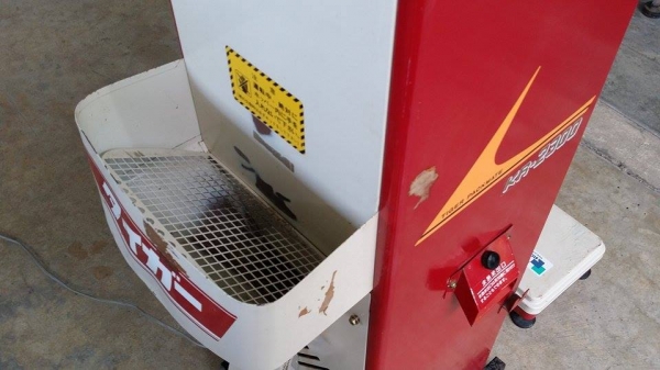 เครื่องชั่งพร้อมคัดแยกเมล็ด YANMAR รุ่น KR2300 (1)  เก่าญี่ปุ่น สภาพสวย เครื่องพร้อมใช้งาน ทำให้การชั่งเป็นไปอย่างสะดวกและได้มาตรฐาน