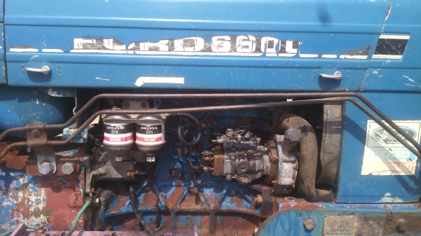 ขายรถไถFORD รุ่น6600 เสื้อลาย  สวยเดิมพร้อมใช้งานเอกสารเล่มทะเบียน