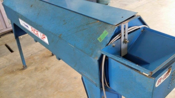 เครื่องคัดแยกเมล็ด TAIWA  รุ่น RICE UP R-18 เก่าญี่ปุ่น สภาพสวย เครื่องพร้อมใช้งาน