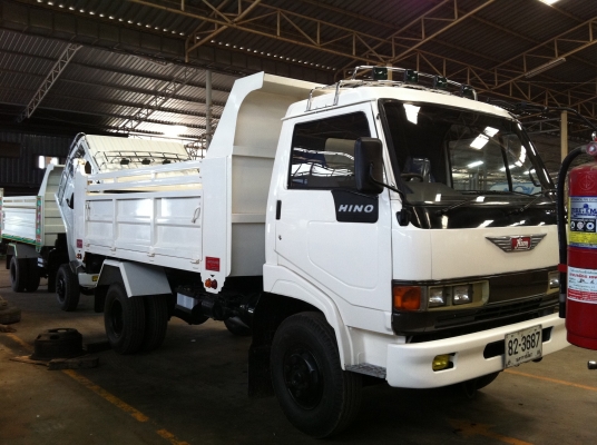 ขายถูกสุดคุ้ม ดั้มพ์ดิน ขนาดเล็กกระทัดรัด HINO FC 117 แรงม้า ดั้มพ์ยาว 3.10 เมตร กว้าง 1.95 เมตร ดั้มพ์ 6 ตัน ยาง 825/16 สวยๆพร้อมเล่มพร้อมใช้ สนใจโทรเลยค่ะ ขายถูกสุดคุ้ม ดั้มพ์ดิน ขนาดเล็กกระทัดรัด HINO FC 117 แรงม้า ดั้มพ์ยาว 3.10 เมตร กว้าง 1.95 เมตร ดั้มพ์ 6 ตัน ยาง 825/16 สวยๆพร้อมเล่มพร้อมใช้ สนใจโทรเลยค่ะ