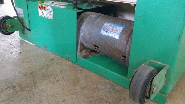 ลิฟต์ยกกระสอบข้าว   RP-30  เก่าญี่ปุ่น สภาพสวย เครื่องพร้อมใช้งาน ใช้งานง่าย เคลื่อนย้ายสะดวก สามารถยกกระสอบข้าวได้หนักถึง 30 kg.