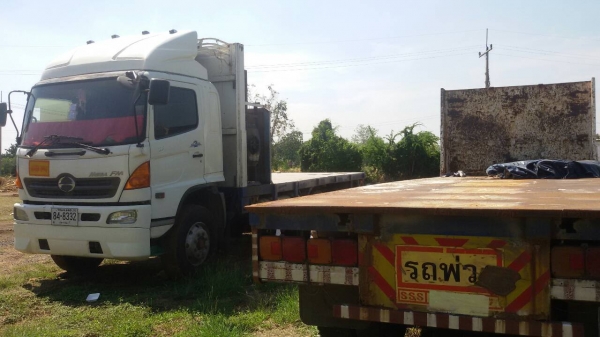 ต้องการขายรถพ่วงด่วน ยี่ห้อ Hino-เมกกา เจ้าของขายเอง