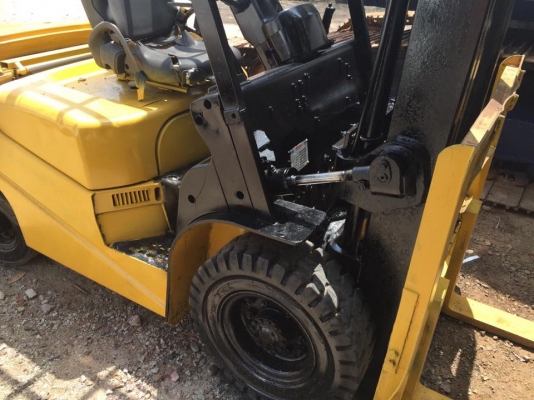 รถยก 2.5 ตัน รถฟอร์คลิฟต์ TCM  FD25T6 เกียร์ออโต้ เสา3ม.พร้อมใช้ รถร้านวัสดุก่อสร้าง สาดสีใหม่ไม่ได้ย้อมแมว