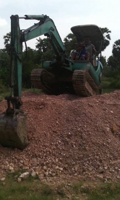 รถขุด PC30-7 สภาพดีใช้ได้ ต้องเก็บนิด รถใช้งานอยู่ทุกวัน เครื่องดี ปั้มดี