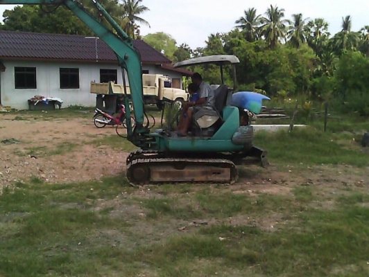 รถขุด PC30-7 สภาพดีใช้ได้ ต้องเก็บนิด รถใช้งานอยู่ทุกวัน เครื่องดี ปั้มดี