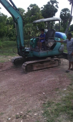 รถขุด PC30-7 สภาพดีใช้ได้ ต้องเก็บนิด รถใช้งานอยู่ทุกวัน เครื่องดี ปั้มดี