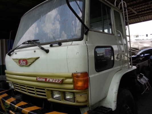 ขายรถ 10 ล้อ พื้นเรียบ 2 เพลา ยาว 7.30 เมตร ( มี ISUZU / HINO มีใหเลือกหลายคันครับ ) ขายรถ 10 ล้อ พื้นเรียบ 2 เพลา ยาว 7.30 เมตร ( มี ISUZU / HINO มีใหเลือกหลายคันครับ )