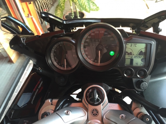 ธารนนทบุรี// ขาย yamaha fjr1300 ปี2008 ตัวฉลอง 50 ปี  ราคา 249.000 บาท เอกสารอินวอยท์ - สรรพสามิต