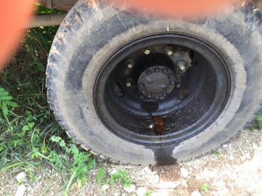 6 ล้อ 7 คัน ขายเหมารถใช้ในโรงงานคอนกรีตอัดแรงไม่มีเล่ม เจ้าของขายซากตามสภาพเท่านั้น