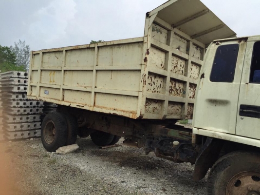 6 ล้อ 7 คัน ขายเหมารถใช้ในโรงงานคอนกรีตอัดแรงไม่มีเล่ม เจ้าของขายซากตามสภาพเท่านั้น