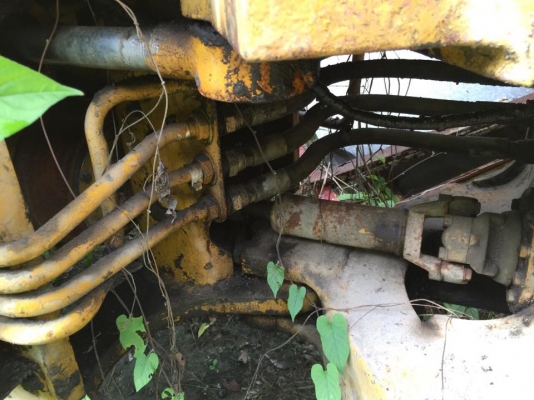 6 ล้อ 7 คัน ขายเหมารถใช้ในโรงงานคอนกรีตอัดแรงไม่มีเล่ม เจ้าของขายซากตามสภาพเท่านั้น