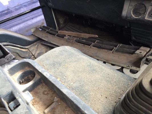 6 ล้อ 7 คัน ขายเหมารถใช้ในโรงงานคอนกรีตอัดแรงไม่มีเล่ม เจ้าของขายซากตามสภาพเท่านั้น