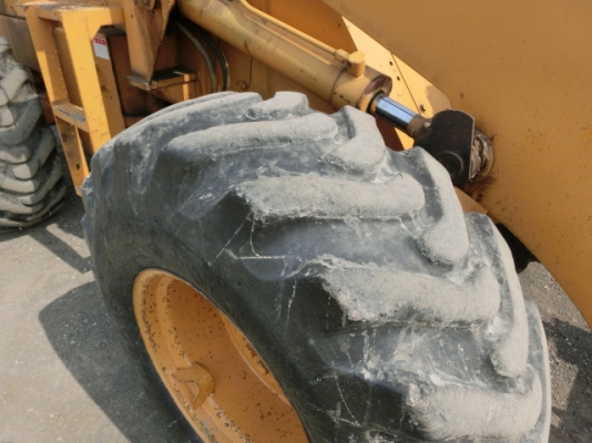 ขาย รถตัก KOMATSU 510 กรองเดี่ยว ซีเรียลสูง 16,914 นำเข้าจากญี่ปุ่น 090-986-2521 อ๊อบ ขาย รถตัก KOMATSU 510 กรองเดี่ยว ซีเรียลสูง 16,914 นำเข้าจากญี่ปุ่น 090-986-2521 อ๊อบ