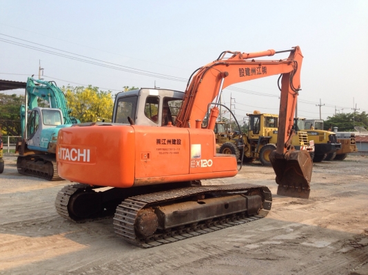 HITACHI EX120-5 นำเข้าจากญี่ปุ่น สวยๆ 090-986-2521 อ๊อบ HITACHI EX120-5 นำเข้าจากญี่ปุ่น สวยๆ 090-986-2521 อ๊อบ