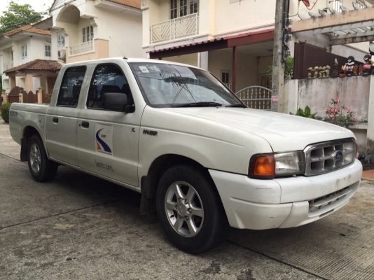 ขาย FORD. 4. ประตู ปี. 2001  ไม่มีชนหนัก