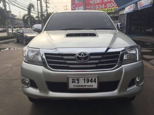 VIGO 4X4 MT ออกห้างเกือบล้าน จ่าย ขาย 600000 ครับ