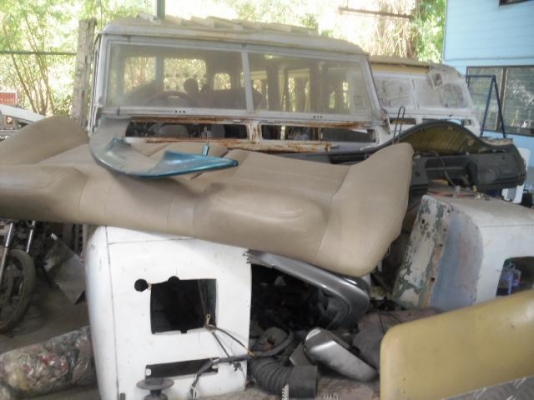 ซากlandroverถูกๆ