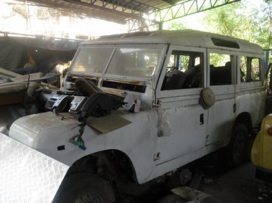 ซากlandroverถูกๆ