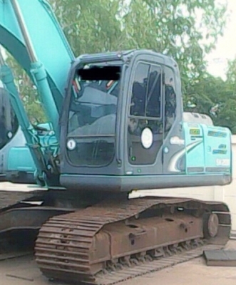 KOBELCO MARK 8 SUPER YN12 SK 200 ทำงาน 8,500 ชม. บอดี้สวยเดิมๆดีครับ เครื่องยนต์แน่นดีแรงดีทำงานได้เร็วมากครับ ภายในเก๋งสะอาดสวย แอร์เย็น ไฟฟ้าหน้าจอเต็มครบพร้อม ภายนอกบูมอาร์สวยๆมีปะไว้เล็กน้อยครับ ช่วงล่างแน่น โรลเลอร์โซ่บูทใบแทรกเต็มดีประมาณ 75\% พร้อมใ