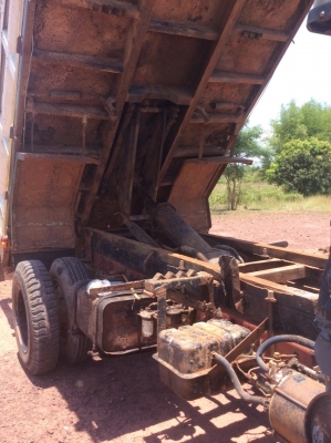 6ล้อ ISUZU ROCKY ดั๊ม เครื่อง160แรง กะบะยาว 3.80 ม. ช่วงล่างใหญ่ หัวดี เครื่องดี ครัทซีสวย รถพร้อมใช้งาน ขาย 490,000 บาท( ศุภากร 081-4252943)