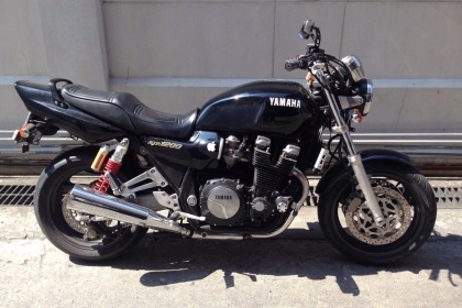 ธารนนทบุรี///ขาย yamaha xjr 1200 ปี 94-95 สวยๆเดิมๆ ระบบเครื่อง ระบบไฟสมบูรณ์ทุกจุดครับ ราคา 79,000 บาท อินวอยท์+สรรพสามิต