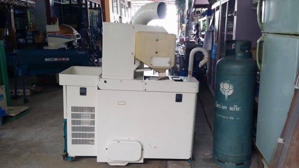 เครื่องสีข้าวกล้องเก่าญี่ปุ่น  SATAKE  GPS 350 (2) สภาพสวย เครื่องพร้อมใช้งาน  ไม่เคยใช้งานในไทย