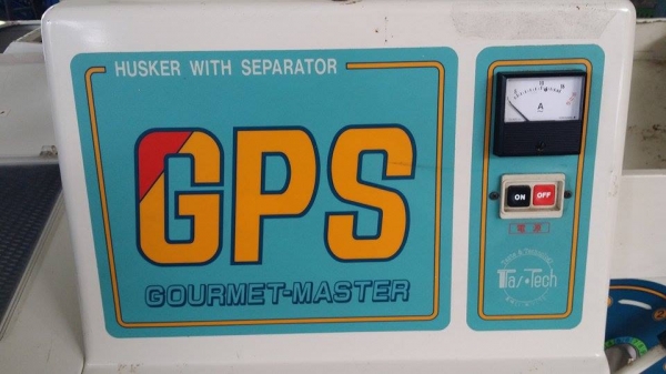 เครื่องสีข้าวกล้องเก่าญี่ปุ่น  SATAKE  GPS 350 (2) สภาพสวย เครื่องพร้อมใช้งาน  ไม่เคยใช้งานในไทย