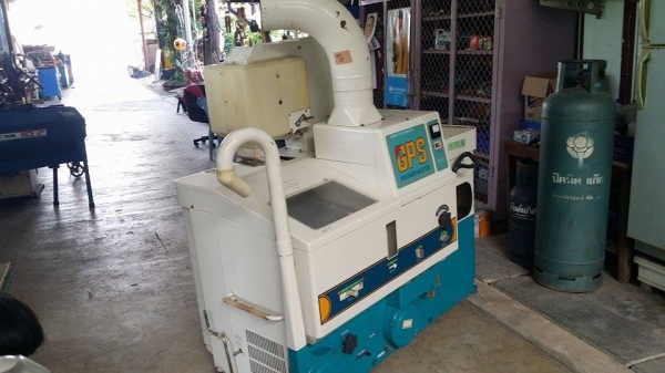 เครื่องสีข้าวกล้องเก่าญี่ปุ่น  SATAKE  GPS 350 (2) สภาพสวย เครื่องพร้อมใช้งาน  ไม่เคยใช้งานในไทย