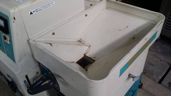 เครื่องสีข้าวกล้องเก่าญี่ปุ่น  SATAKE  รุ่น GPS 350BX สภาพสวย เครื่องพร้อมใช้งาน  ไม่เคยใช้งานในไทย