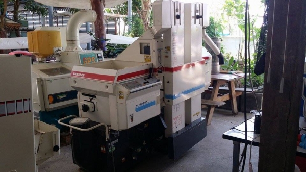 เครื่องสีข้าวกล้องเก่าญี่ปุ่น YANMAR  รุ่น RSH300A สภาพสวย เครื่องพร้อมใช้งาน  ไม่เคยใช้งานในไทย