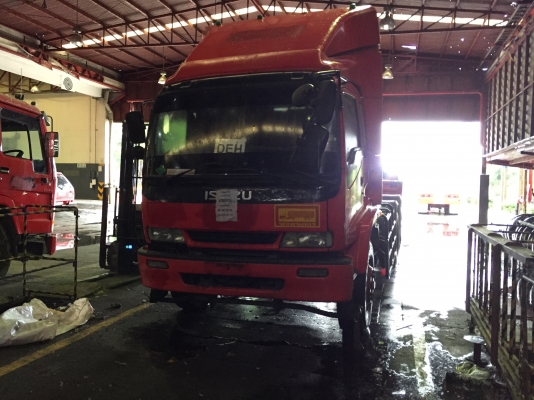 ขายหัวลากIsuzu Deca320 แรง Ngv 6ถัง สนใจติดต่อ0968858213 โก้