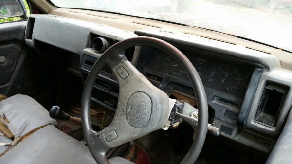 นิสสัน Big M เครื่องtd27 ขับได้ ทะเบียนขาดปี.56 พร้อมโอน ขาย 38,000