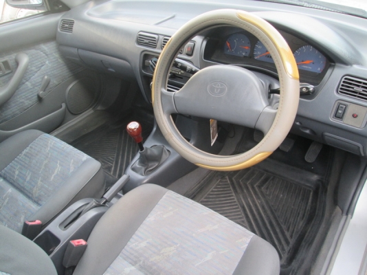 ขาย Toyota Soluna 1.5SLi หัวฉีด เกียร์ธรรมดา ปี01.  อ.ว.ท.ม.เพาเวอร์ เครื่อง1.5หัวฉีด สภาพเดิมๆ สวย  ใช้น้อย ไม่เคยติดแก๊ส เครื่องดี แอร์เย็น ขาย 75,000 T.02-4133976,02-4552172,097-2425087