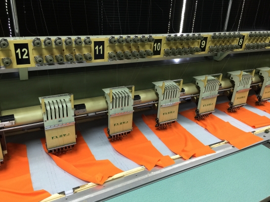 จักรปัก tajima tmeg 615 / เครื่องอัดลาย tajima / พร้อมด้ายปัก หลายพันหลอด