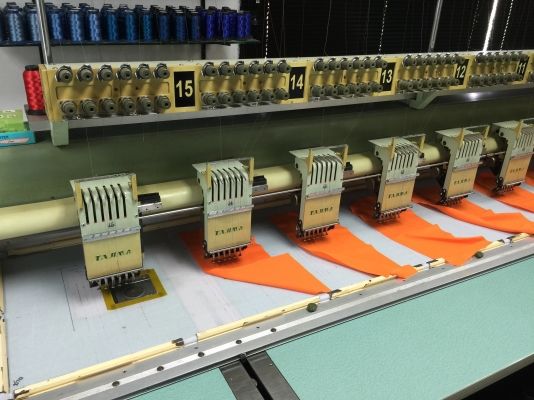 จักรปัก tajima tmeg 615 / เครื่องอัดลาย tajima / พร้อมด้ายปัก หลายพันหลอด